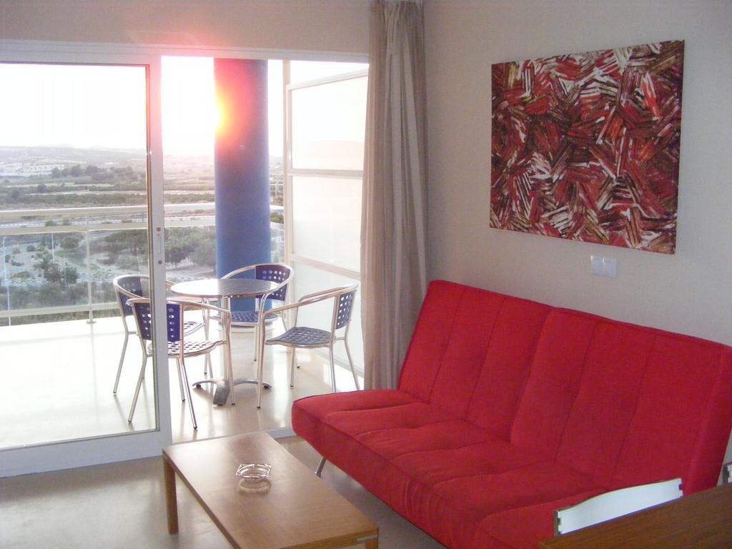 Apartamentos Europa House Sun Beach Guardamar del Segura Oda fotoğraf